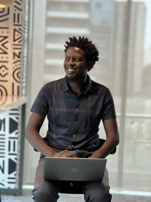 Oluwaseun Idowu, Vistagoria Enterprises